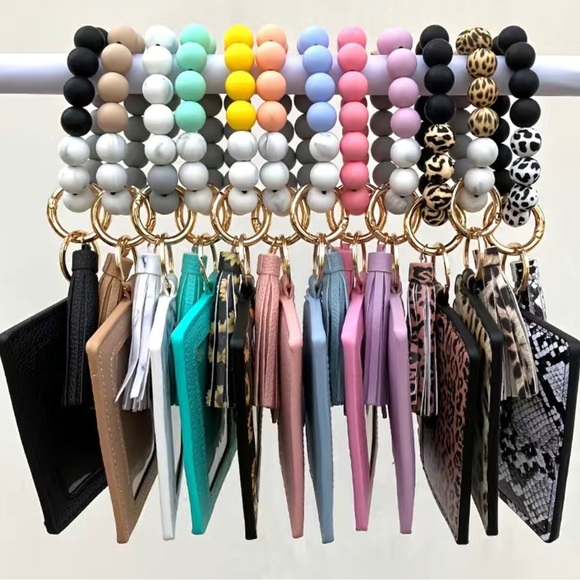 Wristlet Wallet Bracelet Keychain - Picture 3 of 5